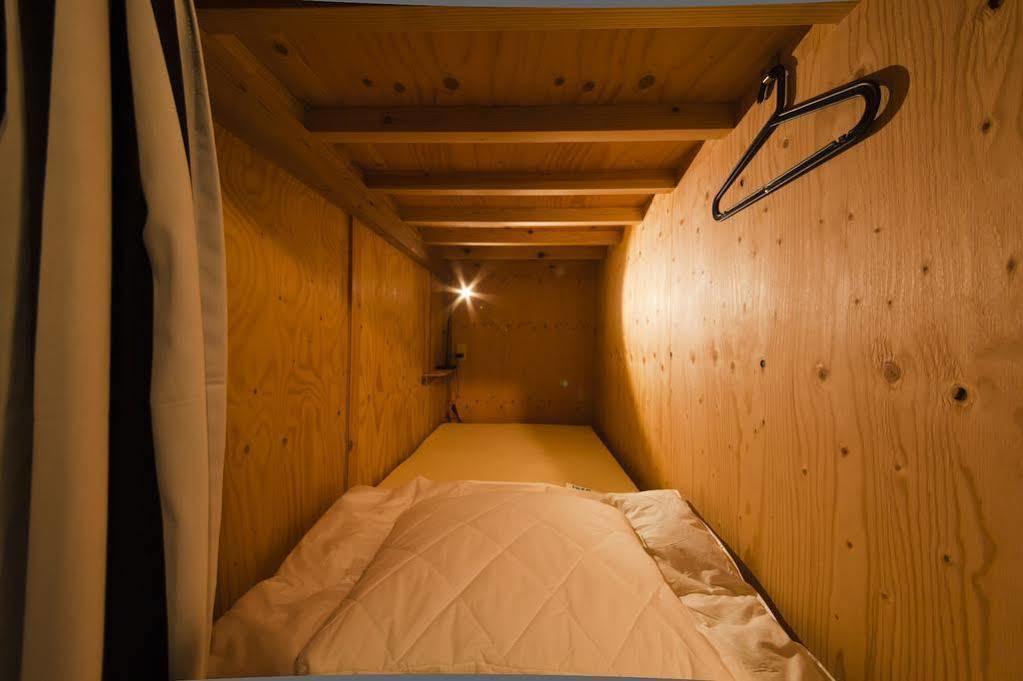 Hakata Gofukumachi Hostel Takataniya Fukuoka  Buitenkant foto